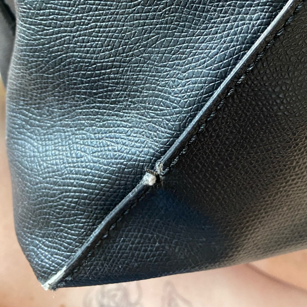 Tumi Black Leather Tote Bag - Picture 8 of 8